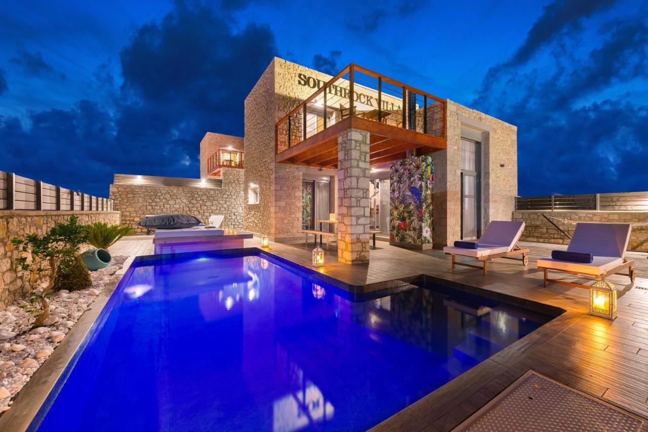 Southrock Villas Lakhania Exteriér fotografie