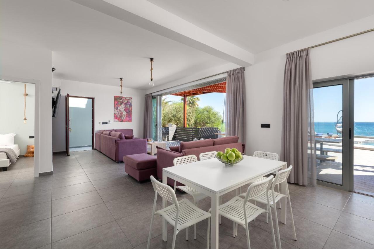 Southrock Villas Lakhania Exteriér fotografie